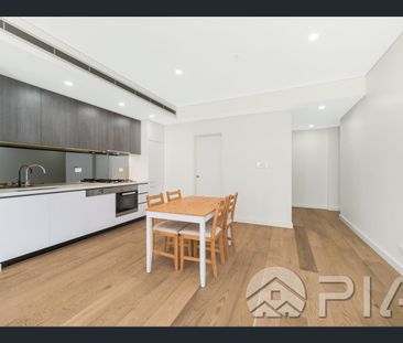 Furnished 2 bedroom with storage room apartment NOW leasing!! - Photo 4