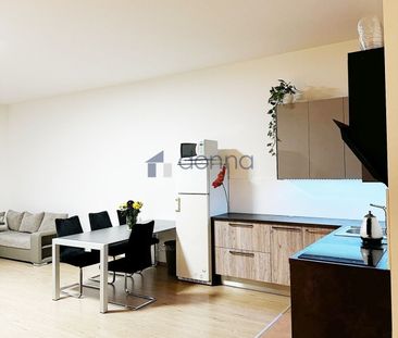 Pronájem bytu 1+kk a garsoniéry 66 m² - Fotografie 1