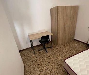 Travessera de Gràcia, Barcelona, Catalonia 08027 - Photo 5