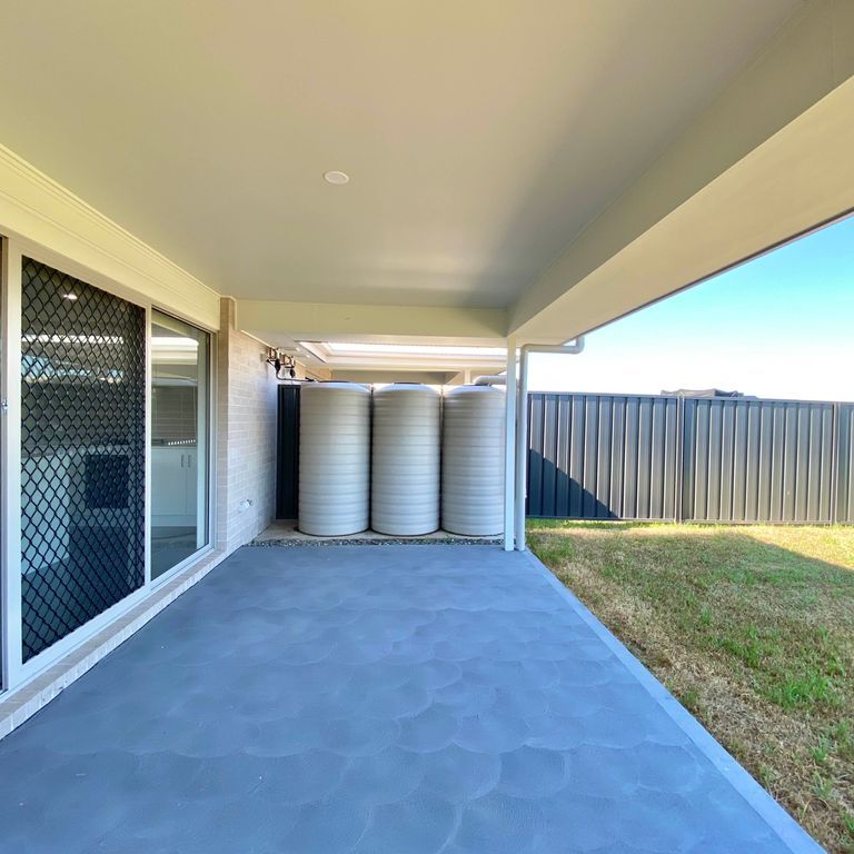 11 Loquat Street, Lochinvar - Photo 1