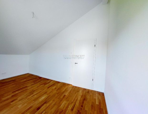 Exklusive 4 Zimmer-Penthouse-Wohnung mit Dachterrasse & Aufzug ! - Photo 1