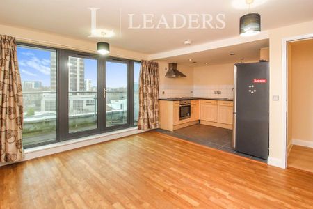 2 bedroom flat to rent - Photo 4