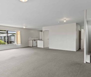 Close to the University - Photo 2