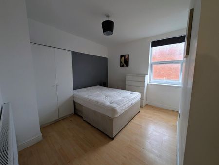 4 bedroom apartment to rent - Photo 5