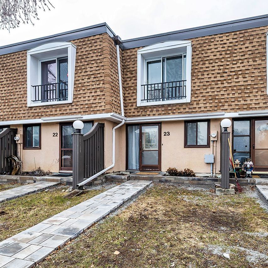 For Lease - 2 Paradise Boulevard Unit# 23, Ramara, Ontario - Photo 1