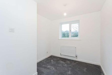 Quarry Pond Road, Worsley, Manchester, M28 - Photo 4