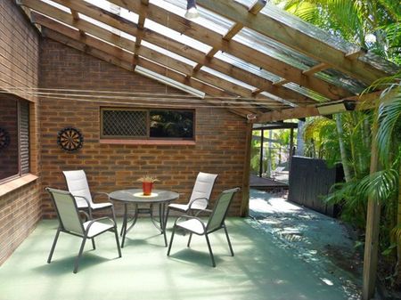 9 Mara Court, 4214, Ashmore Qld - Photo 4