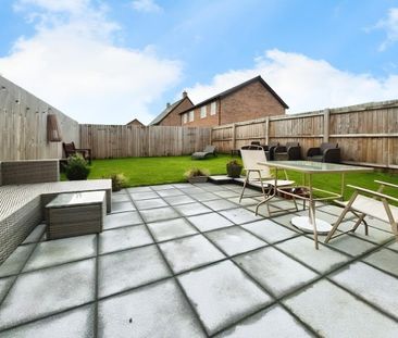 3 bedroom semi-detached house to rent - Photo 1