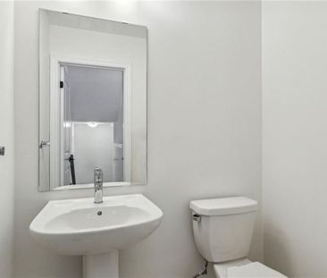 For Lease - 10 Birmingham Drive Unit# 118, Cambridge, Ontario - Photo 4