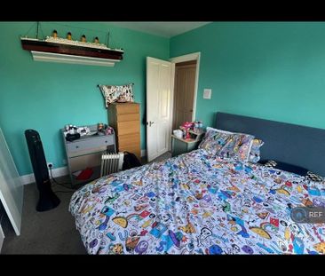 1 bedroom in a house share to rent - Photo 3