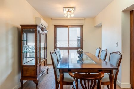 Apartamento com 3 quartos e 144m² para alugar em Petrópolis, Porto Alegre. - Photo 4
