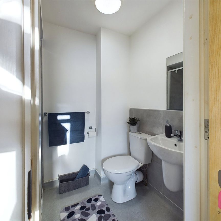 1-bed property to let in Liverpool - Photo 1