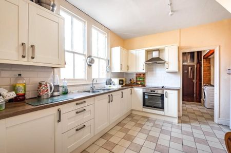 57 St. Catherines, Lincoln, Lincolnshire, LN5 8LR - Photo 3