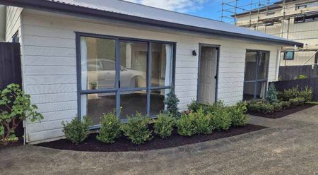 Private 2-Bedroom Standalone Unit – Beaumonts ... - Photo 3
