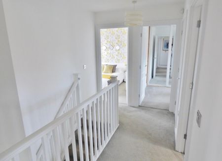 4 bedroom detached house to rent - Photo 3