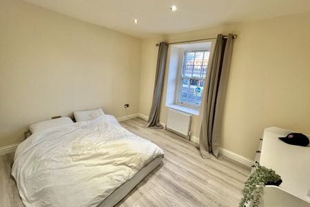 Market Place - Photo 3