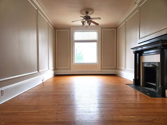 For Lease - 177 Chatham Street Unit# Main, Brantford, Ontario - Photo 1