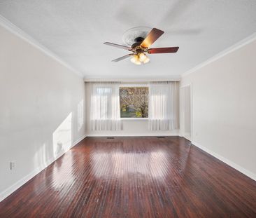 For Lease - 712 Brimorton Drive, Toronto, Ontario - Photo 2