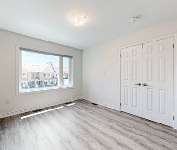 For Lease - 30 Thomas Frisby Jr Crescent, Markham, Ontario - Photo 6