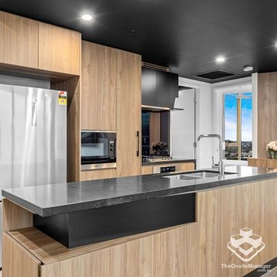 Luxury Living in LUME with Furnitures & Home Appliances - Photo 1