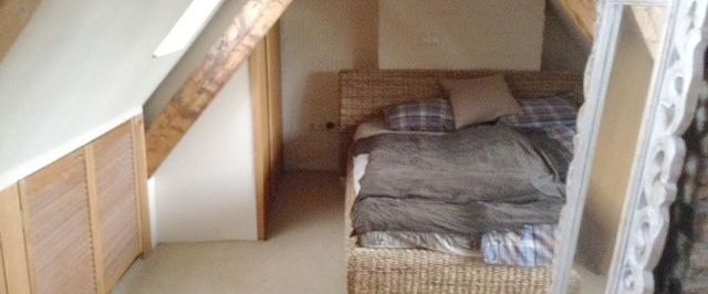 Luftig möblierte Maisonette im französischen Stil mit Dachterrasse - Foto 1