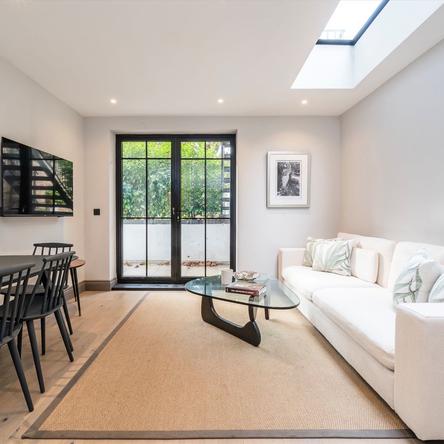 St. Anns Villas, Holland Park, W11, London - Photo 1