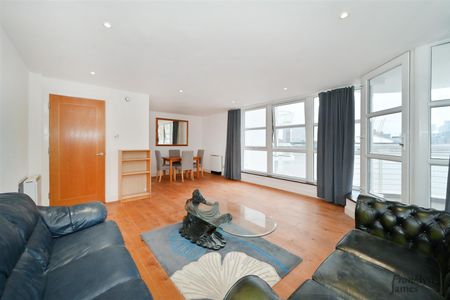 Pierhead Lock, E14 3FD, London - Photo 2