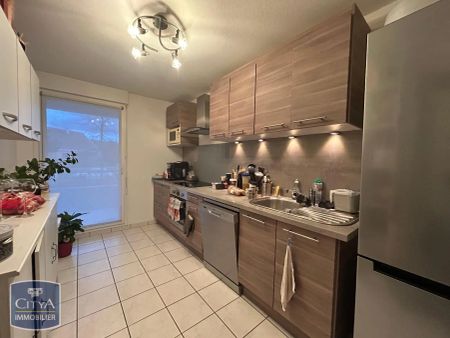 Appartement à louer 3 pièces 70m² - Photo 2