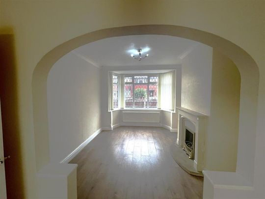 3 bedroom semi-detached house to rent - Photo 1