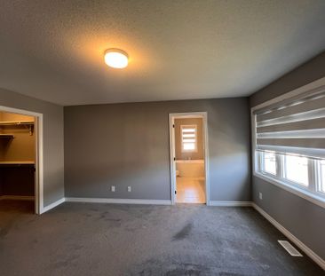 For Lease - 965 Fameflower Street, Barrhaven, Ontario - Photo 6