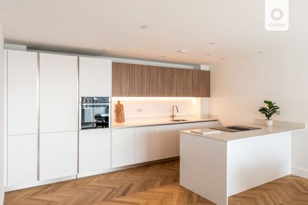 239 Kingsway - Photo 2