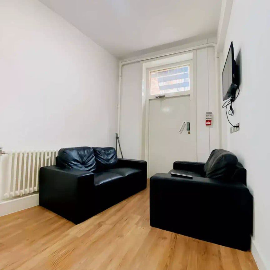 Ensuite - Photo 1