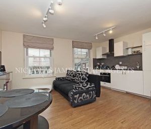 1 Bedrooms Flat to rent in Wardour Street, Fitzrovia, London W1F | £ 450 - Photo 1
