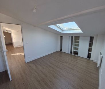 Location Appartement 2 pièces 32m² NANTERRE 92000 - Photo 2