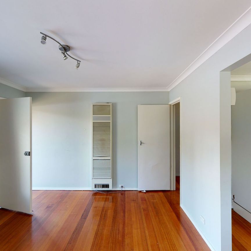 1/14 Bessazile Avenue Forest Hill VIC - Photo 1