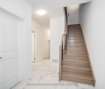For Lease - 1 Eelam Lane, Markham, Ontario - Photo 1