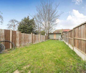 3 bedroom terraced house to rent - Photo 5