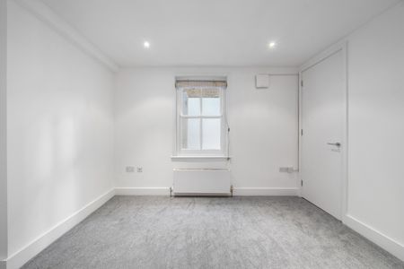 2 Bed Terraced House, Old Dairy Mews, SW4 - Photo 3