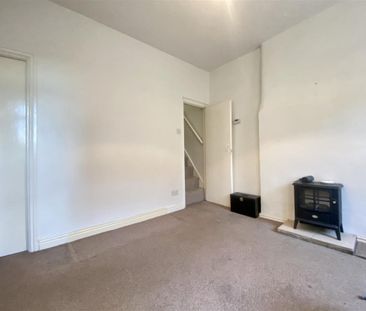 Main Road, Bamford, Hope Valley - Photo 2