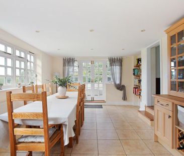 5 bedroom detached house to rent - Photo 4