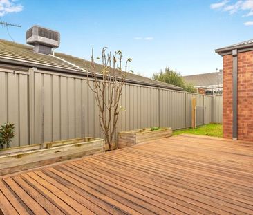 STUNNING HOME, IN AN IDEAL LOCATION - Photo 6