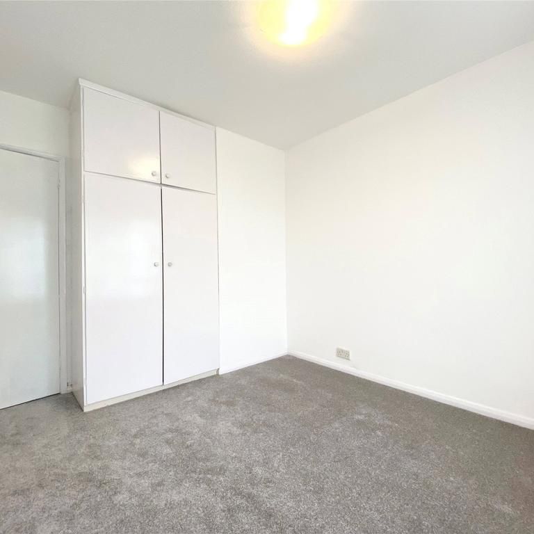 3 bedroom bungalow to rent - Photo 1