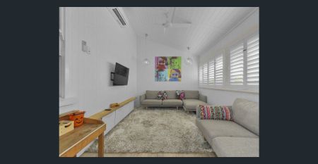 Beautiful home with self contained granny flat - Photo 2