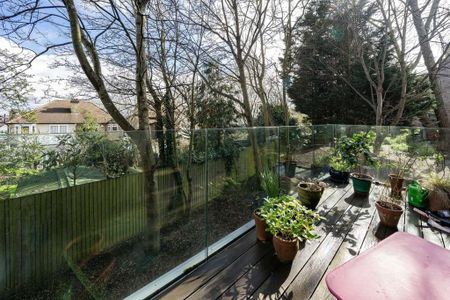 2 bedroom flat to rent - Photo 3