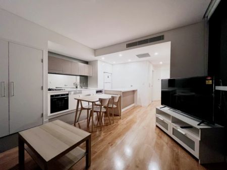 D305/14J Mentmore Ave Rosebery, Sydney - Photo 2