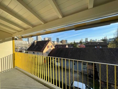 Attractive bright apartment with beautiful views - Photo 4