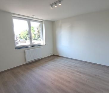Nieuwbouw woning met 3 slaapkamers Carport en Tuin te huur in Jabbeke - Photo 5