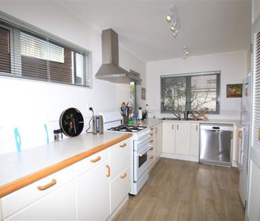 4B Cracroft Street, Devonport - Photo 6