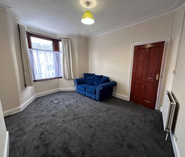 4 bedroom terraced house to rent - Photo 6
