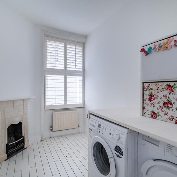 3 bedroom flat to rent - Photo 1